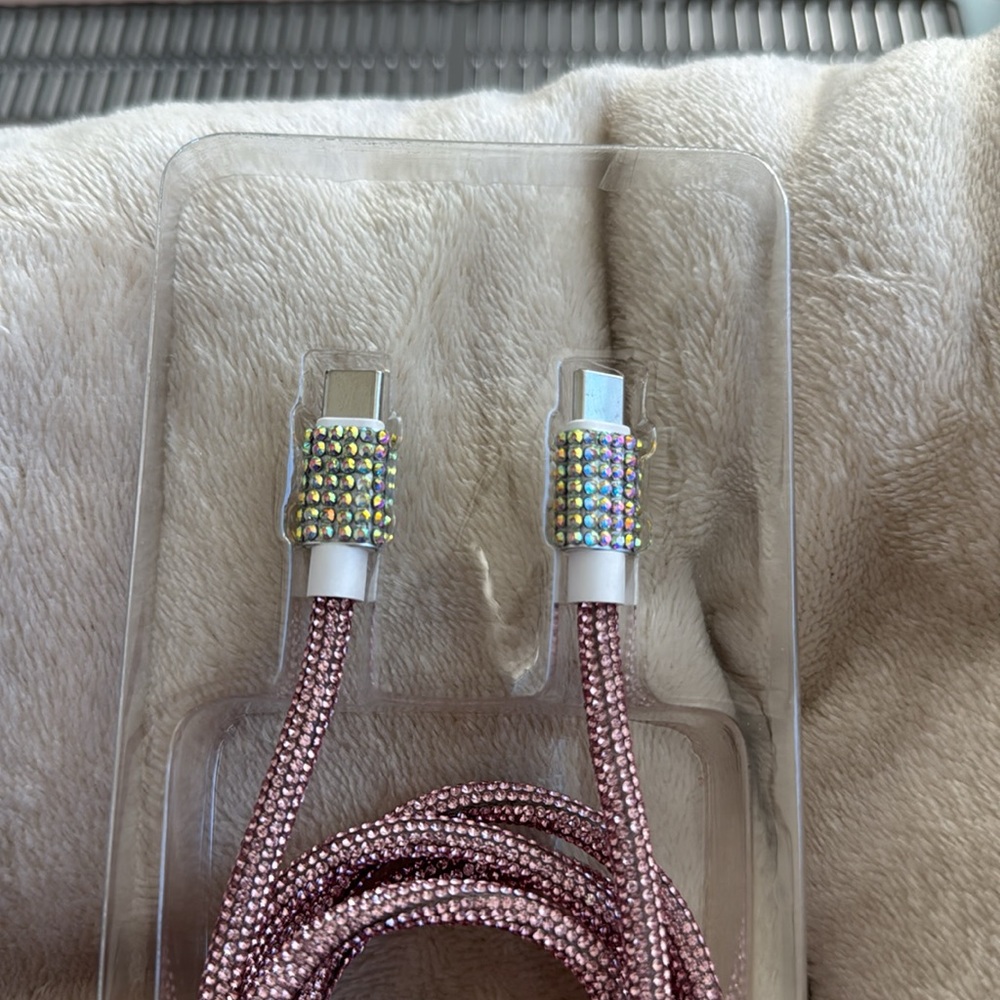 Pink Rhinestone USB-C/ USB-C Charger Cable - Picture 2 of 2